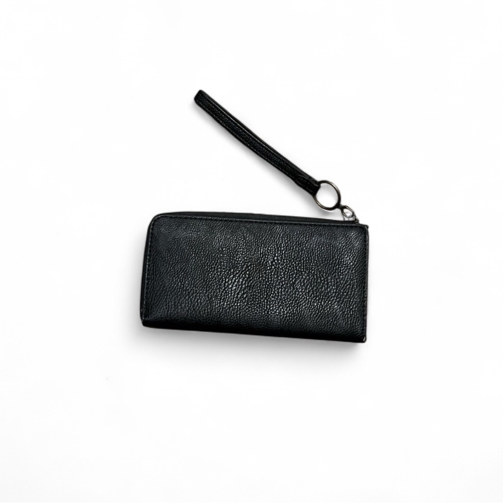 ✨Universal Thread Black Wallet - Picture 2 of 4